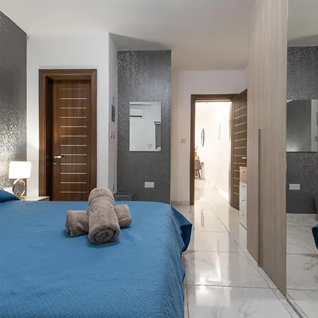 Wonderful Sunny St. Paul's Bay