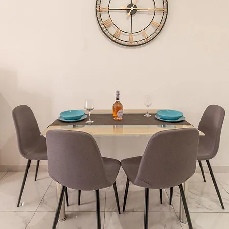 Wonderful Sunny * St. Paul's Bay