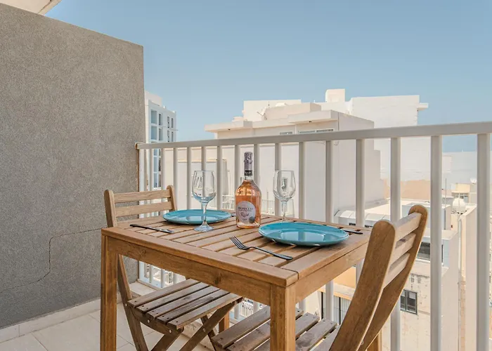 Wonderful Sunny * Сент-Полс-Бей