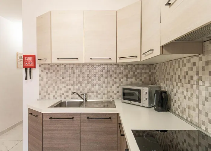 Wonderful Sunny Апартаменты Сент-Полс-Бей