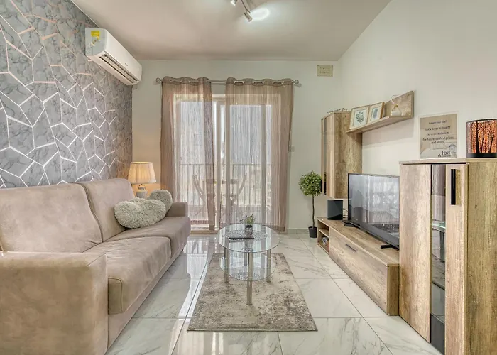 Wonderful Sunny Apartment *